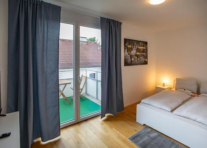 Modern Innsbruck Apartment I Free Parking